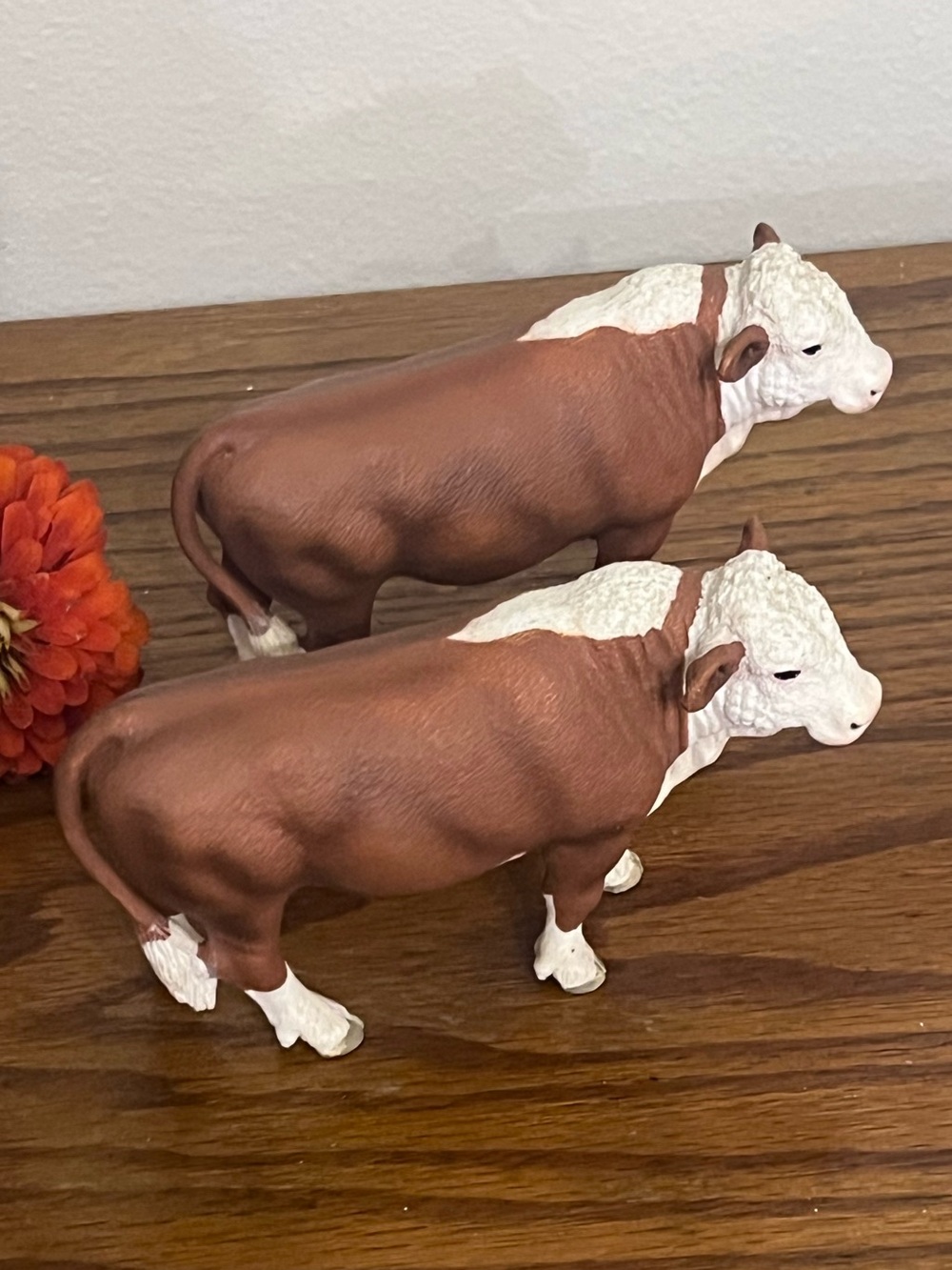 Schleich Brown and White Bull Figurine Pair -